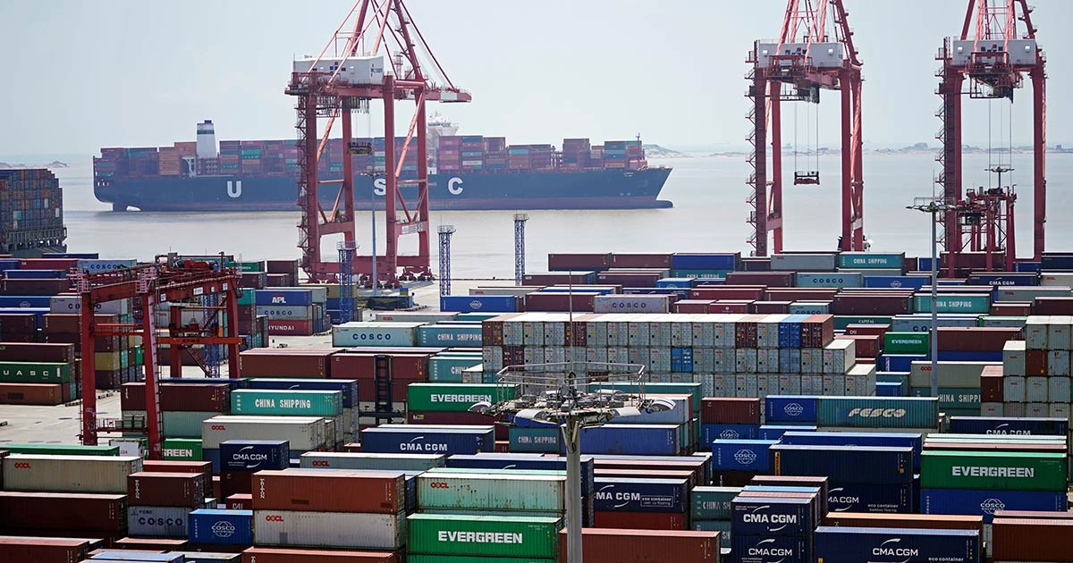 صادرات چین برای اولین بار از سال ۲۰۱۶ کاهش یافت